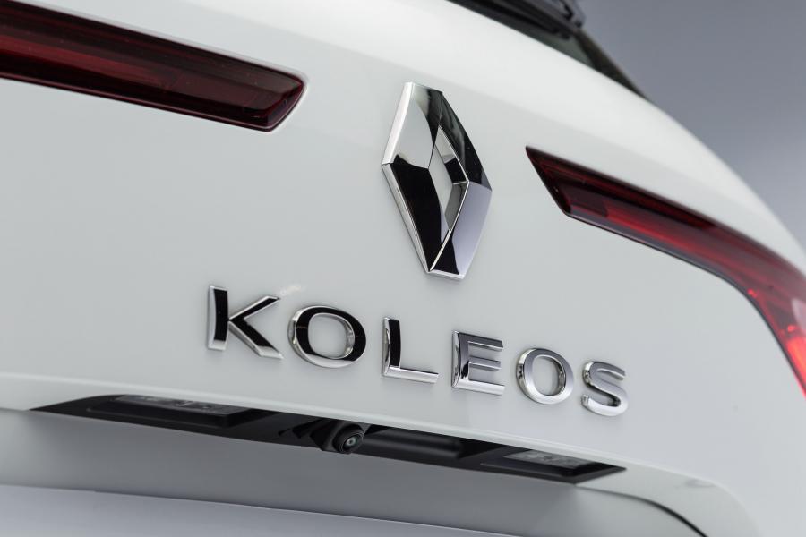 Логотип Renault Koleos 2017 года  (LA) (фото 34 из 40)